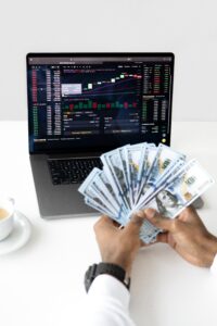 Tips Anti Panik Berinvestasi